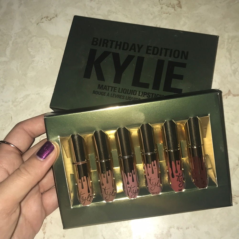 NEVER-OPENED KYLIE BIRTHDAY MINIS 💄